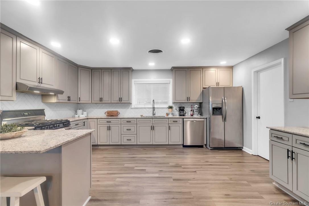 Property Photo: 4713 Desoto Street LA 70607