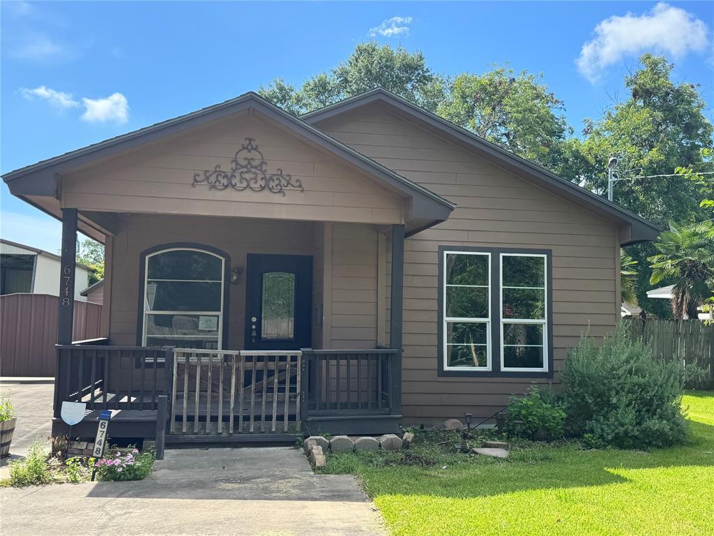 Property Photo:  6748 Jefferson Boulevard  TX 77619 