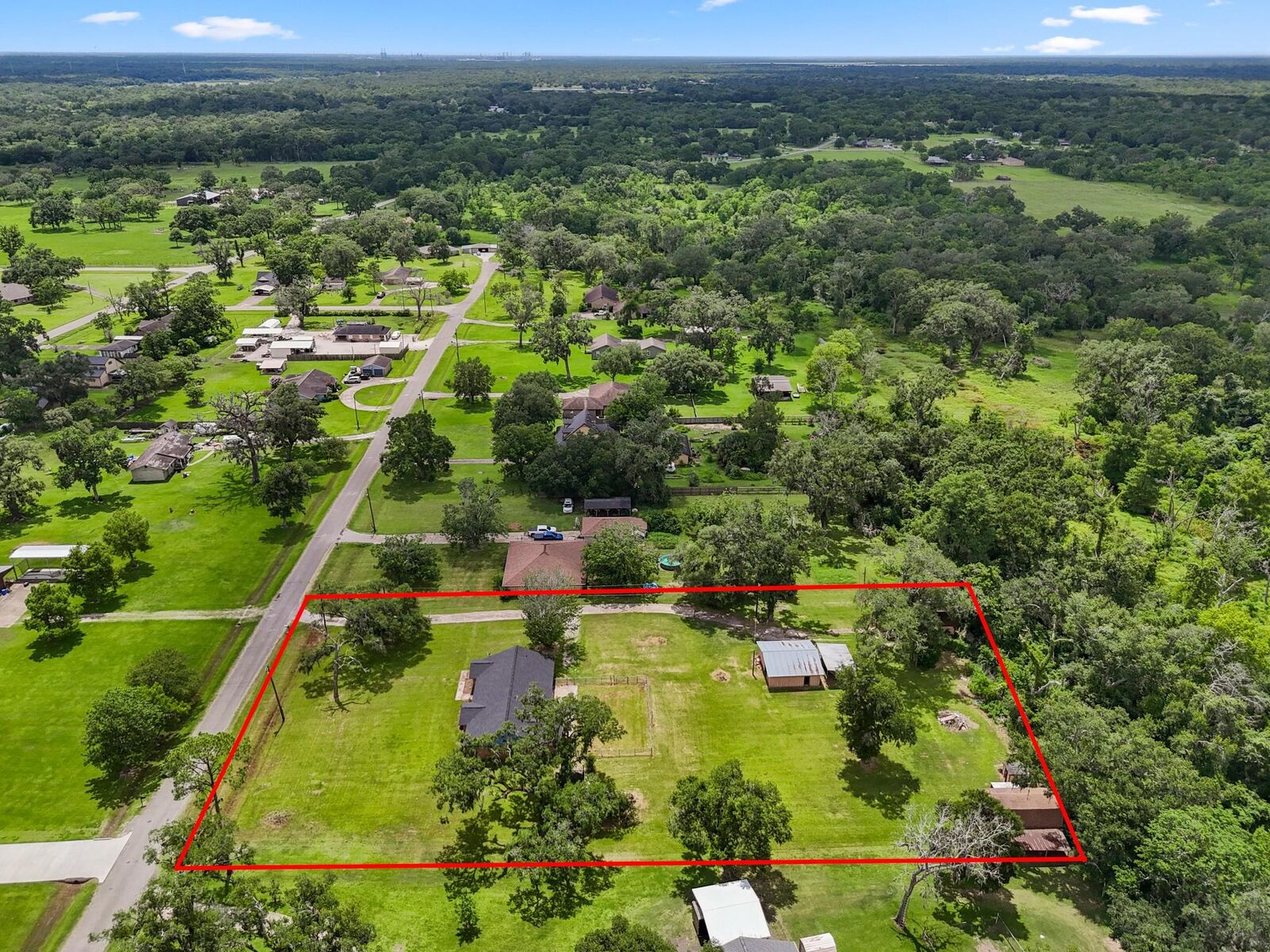 Property Photo:  4432 County Road 886  TX 77422 