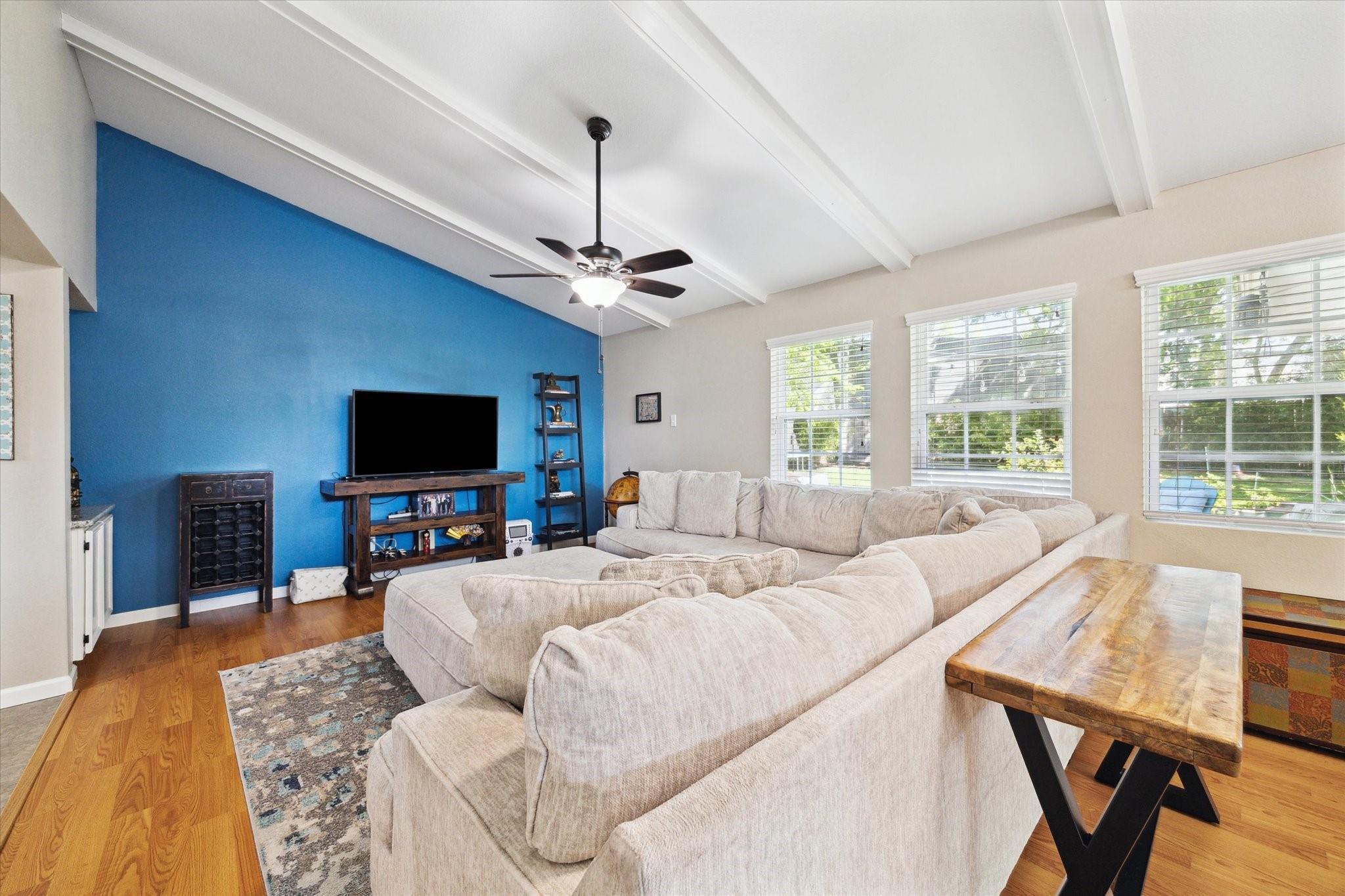 Property Photo:  1515 Durango Drive  TX 77055 