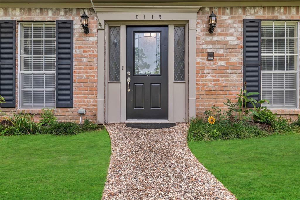 Property Photo:  8115 Winding Oak Lane  TX 77379 