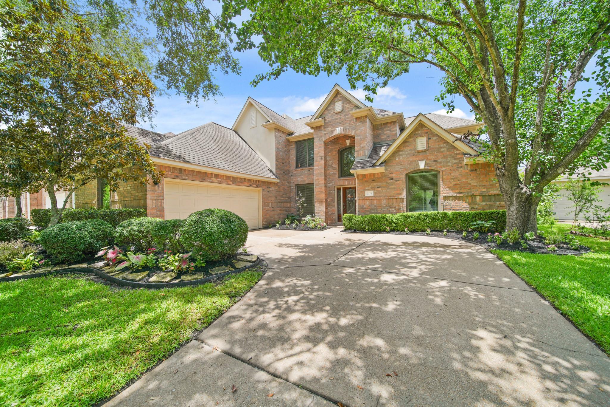 Property Photo: 2714 Plantation Wood Lane TX 77459
