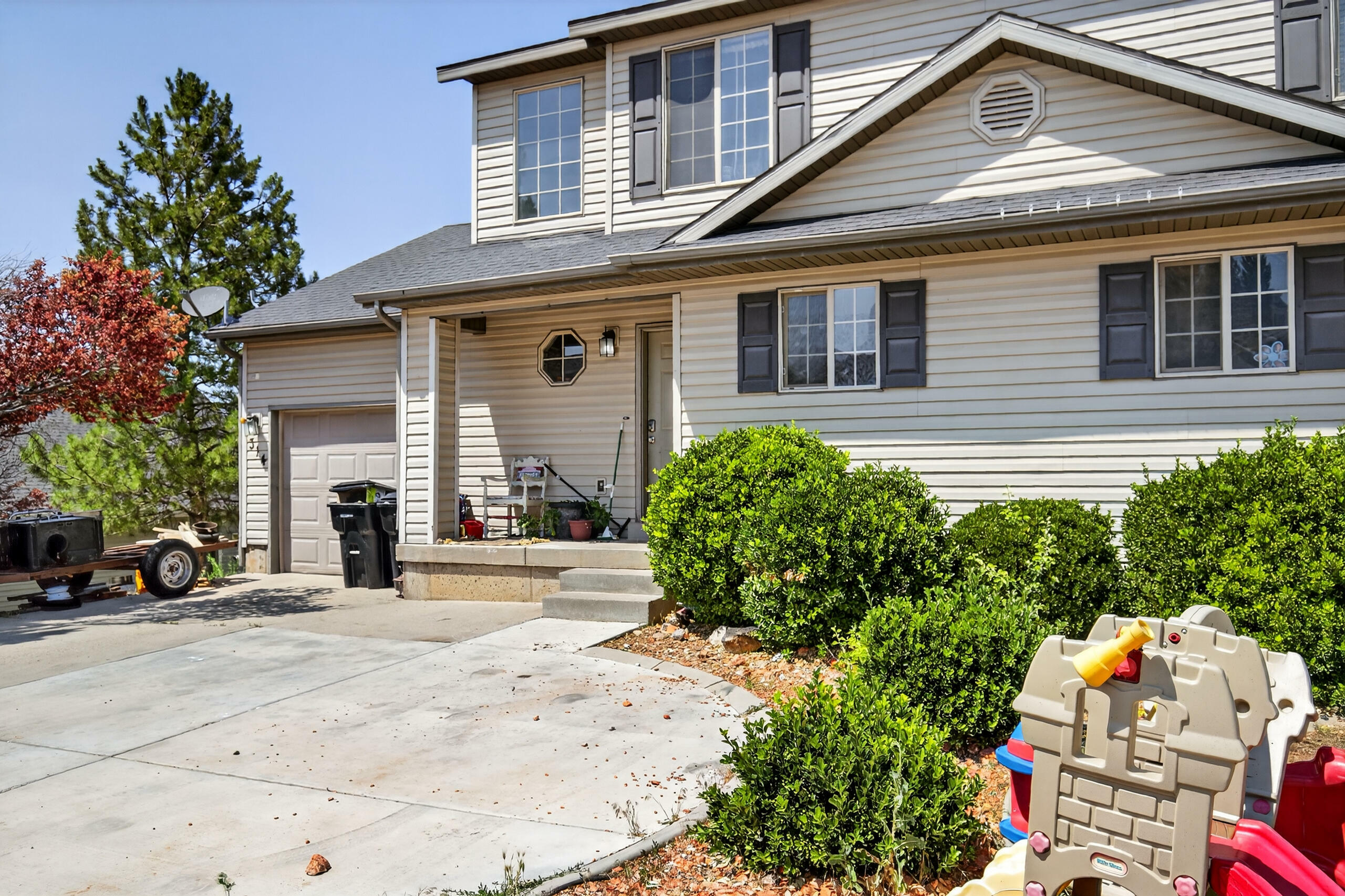 Property Photo: 314 N Beacon Dr UT 84720