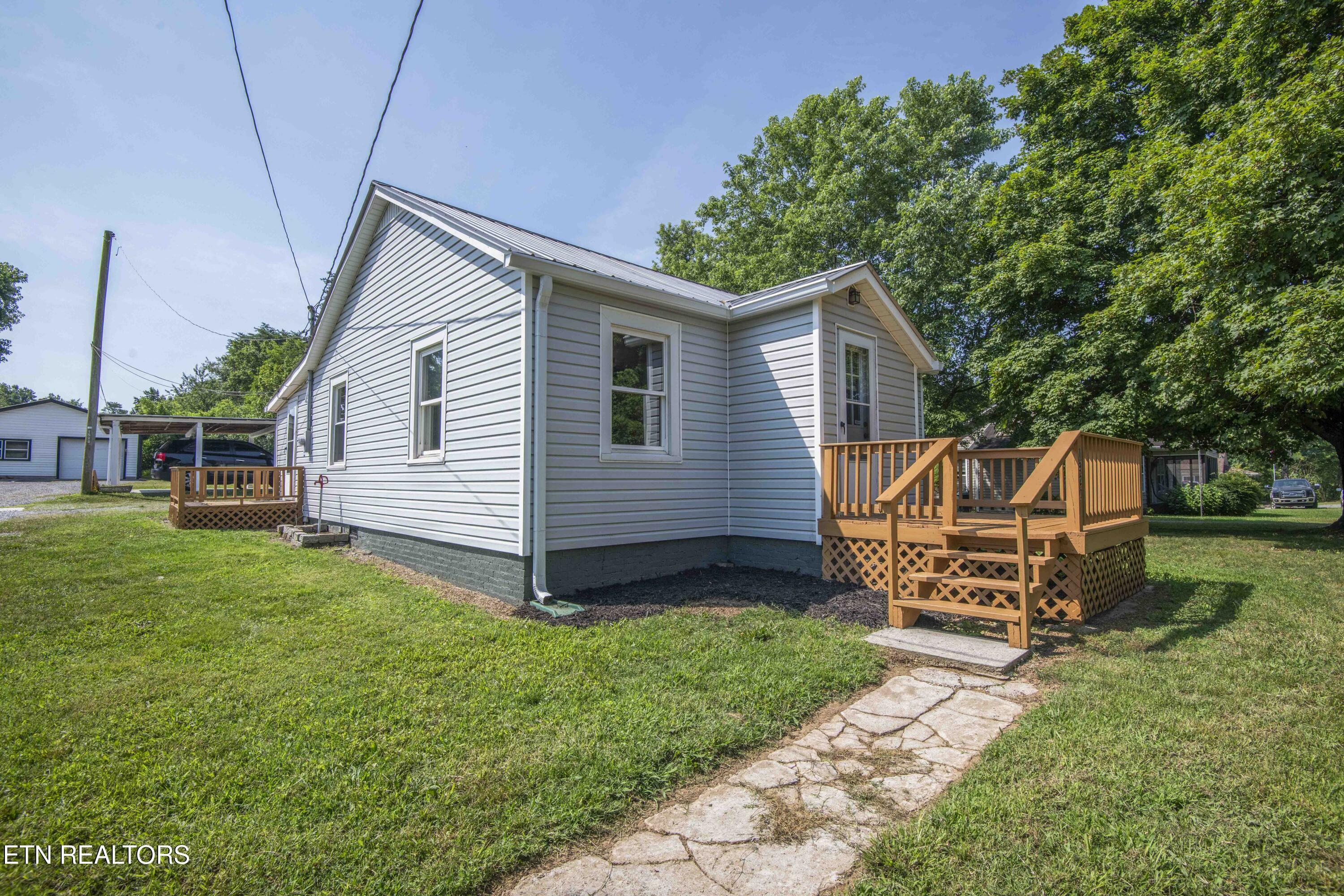 Property Photo: 1920 Morganton Rd TN 37801