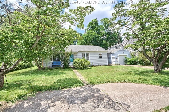 Property Photo: 6615 Roosevelt Avenue WV 25304