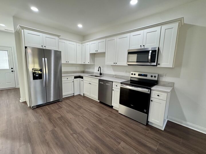 Property Photo:  834 Ridgewood Drive 2  KY 40403 