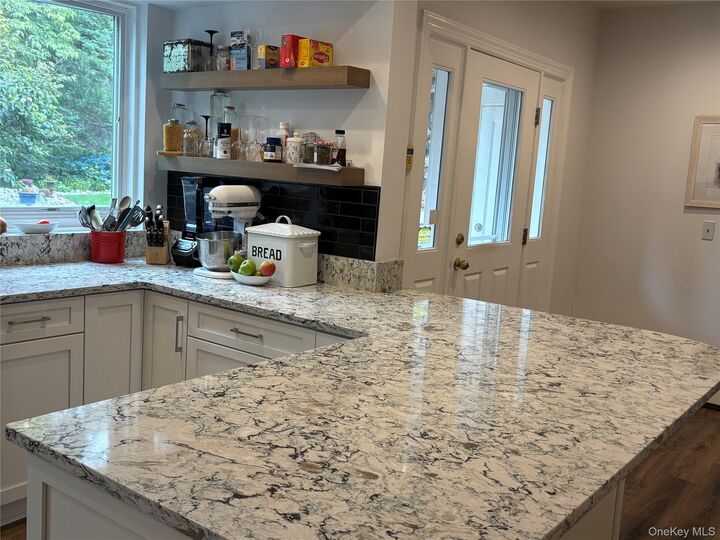 Property Photo:  84 Highview Avenue  NY 10954 