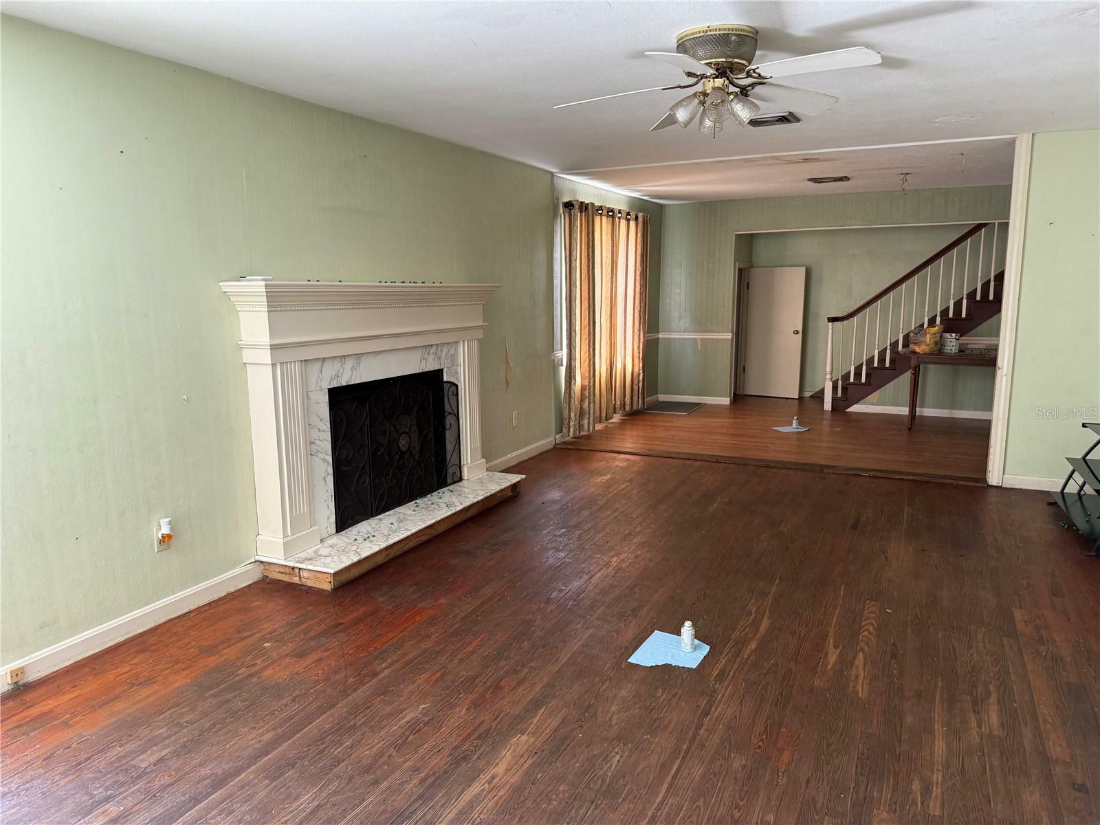 Property Photo: 5124 17th Street Court E FL 34203