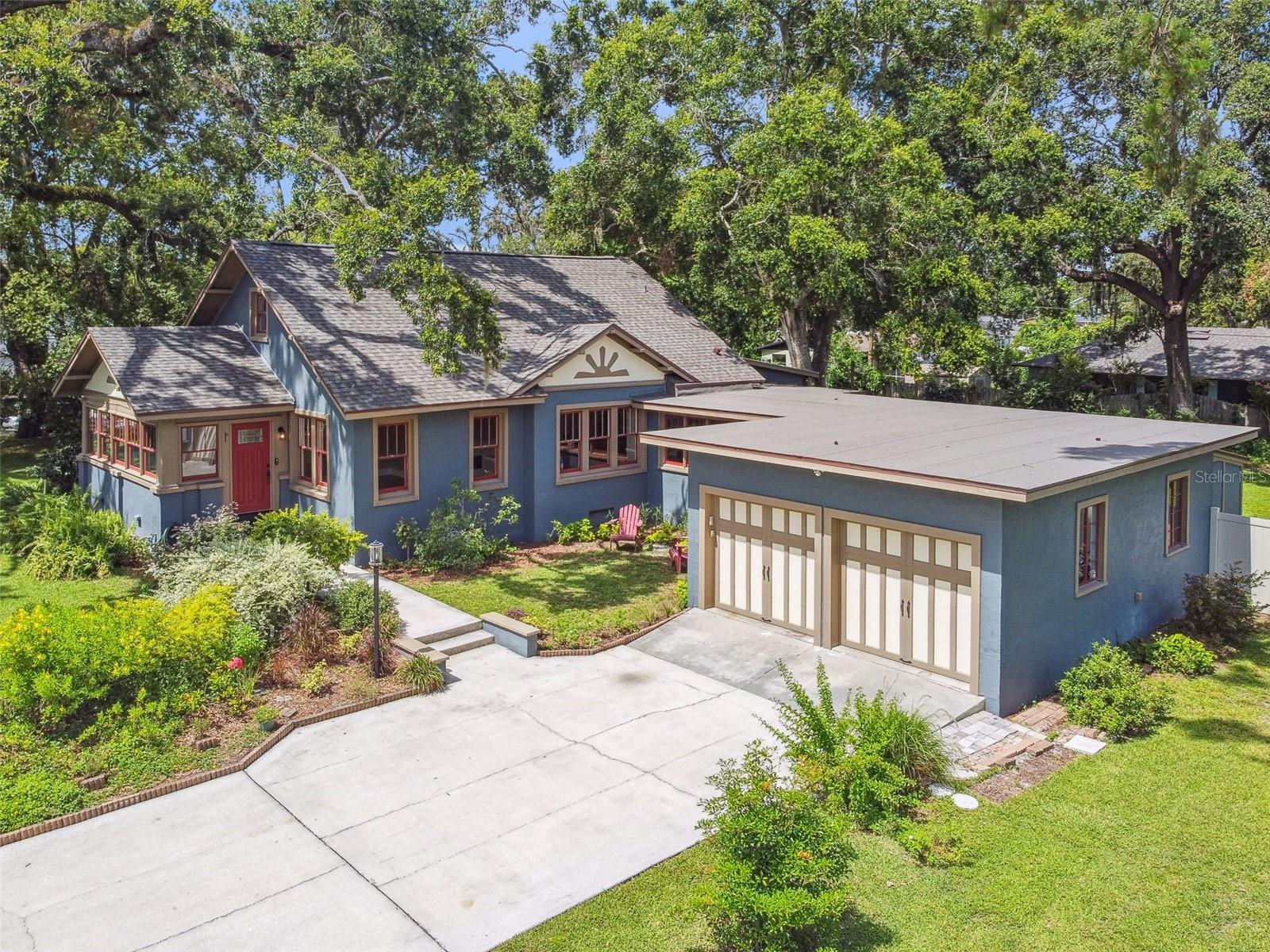 Property Photo:  524 S Lakeview Avenue  FL 34787 