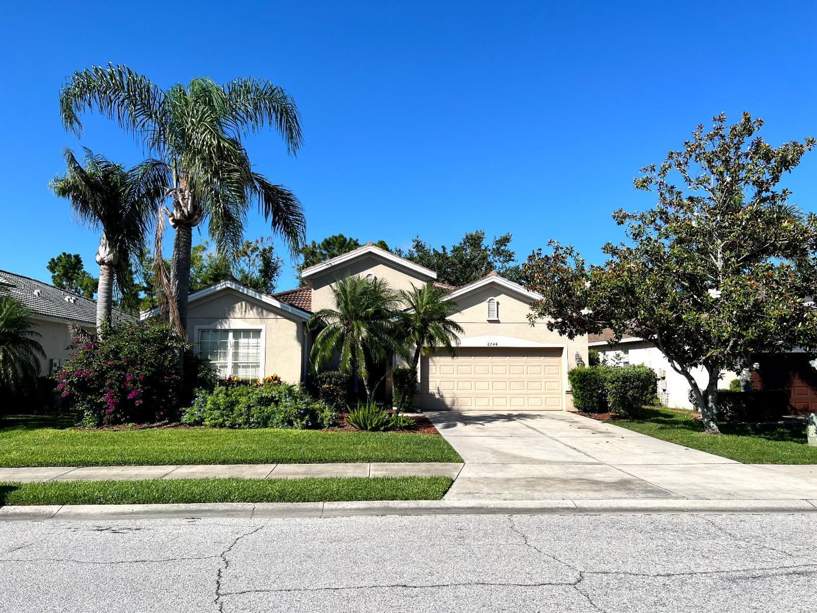 Property Photo: 6744 45th Terrace E FL 34203