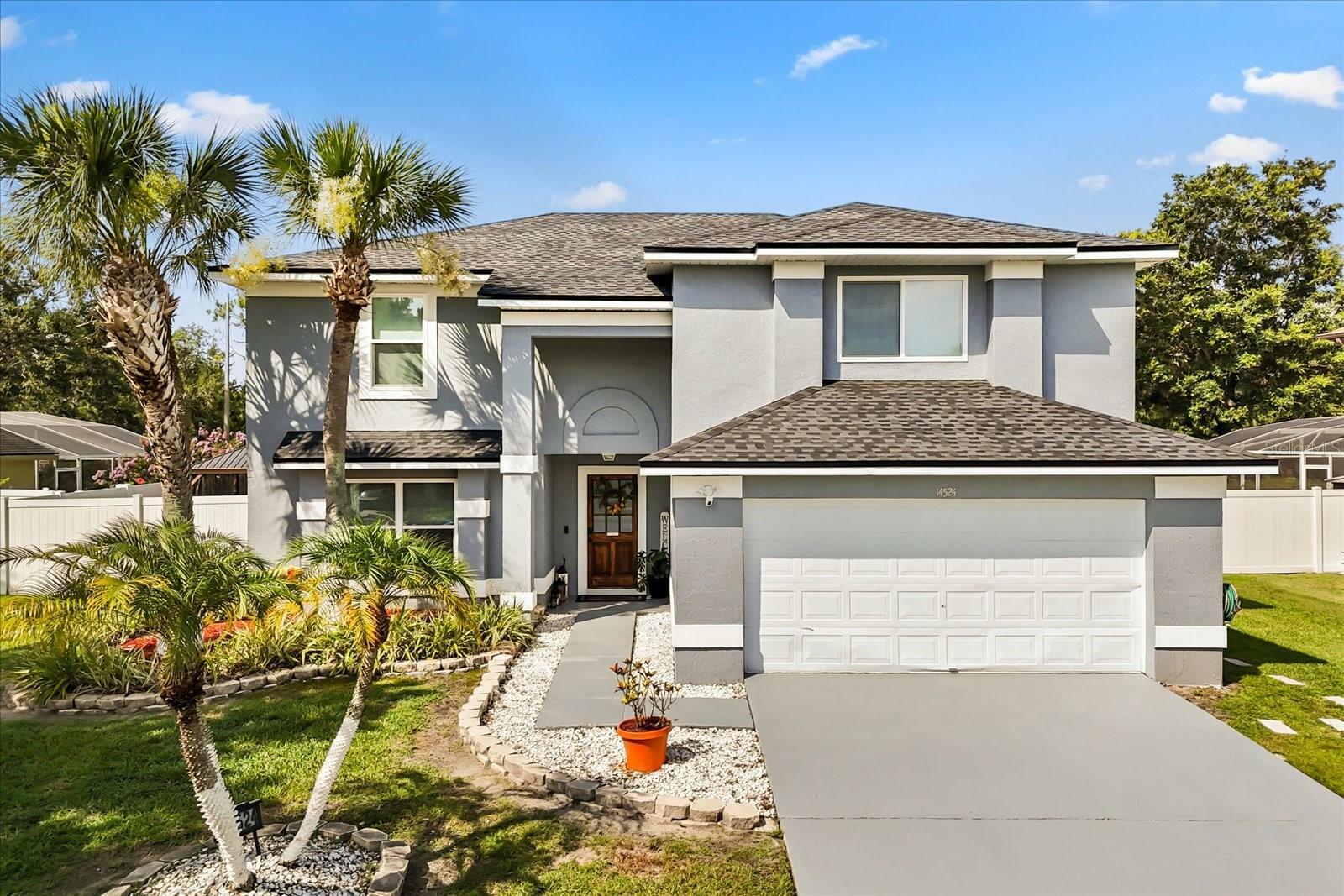 Property Photo: 14524 Huntingfield Drive FL 32824