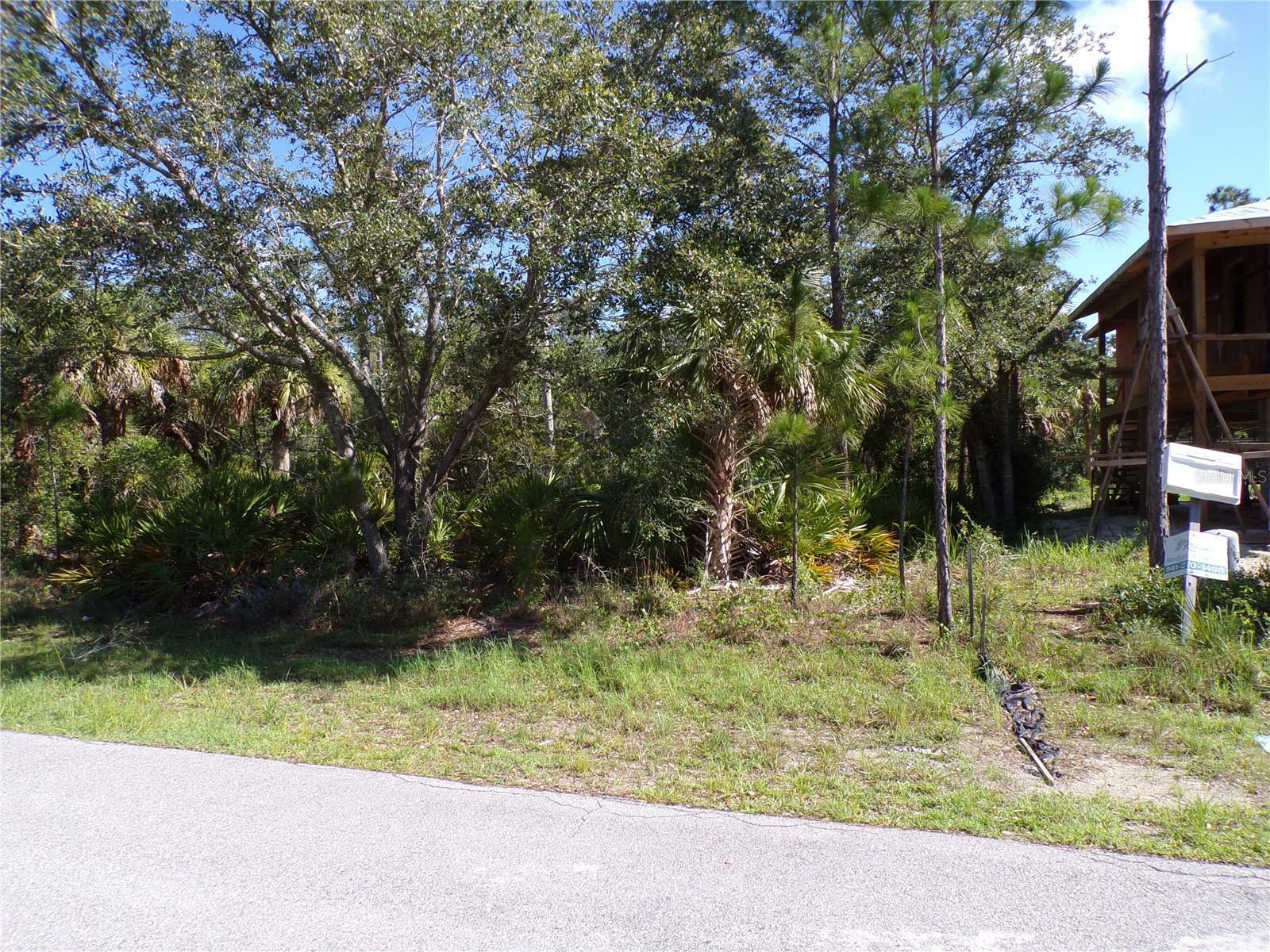 Property Photo: 14268 Dunlap Avenue FL 33953