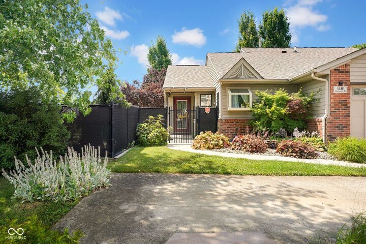 Property Photo: 1481 Wrenwood Drive IN 47201