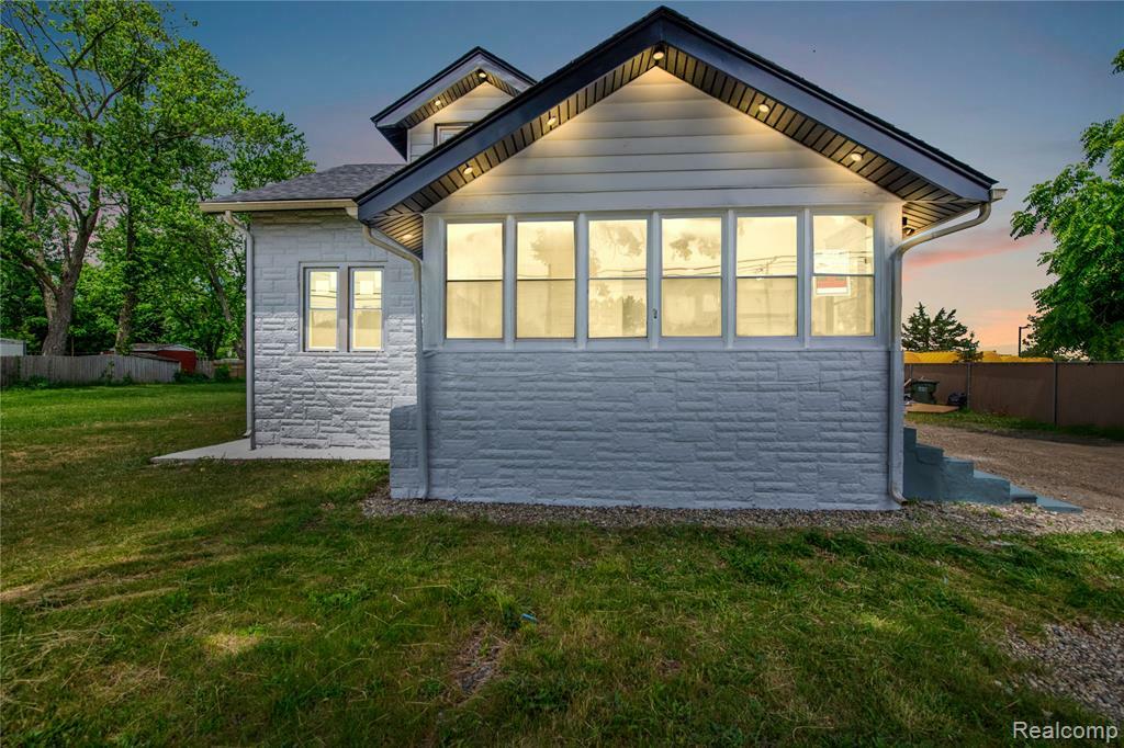 Property Photo: 134 W Auburn Road MI 48307 5001