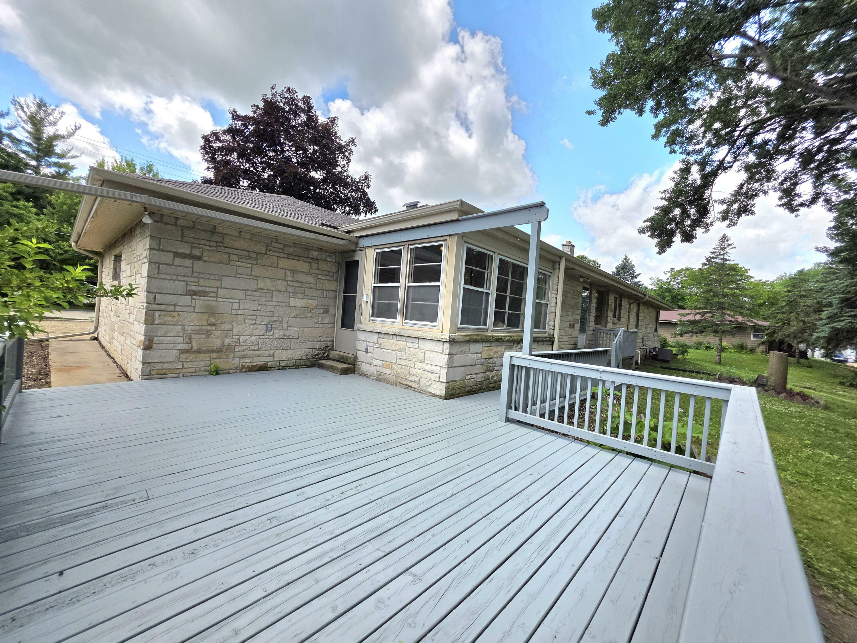 Property Photo: 704 E Main St WI 53185