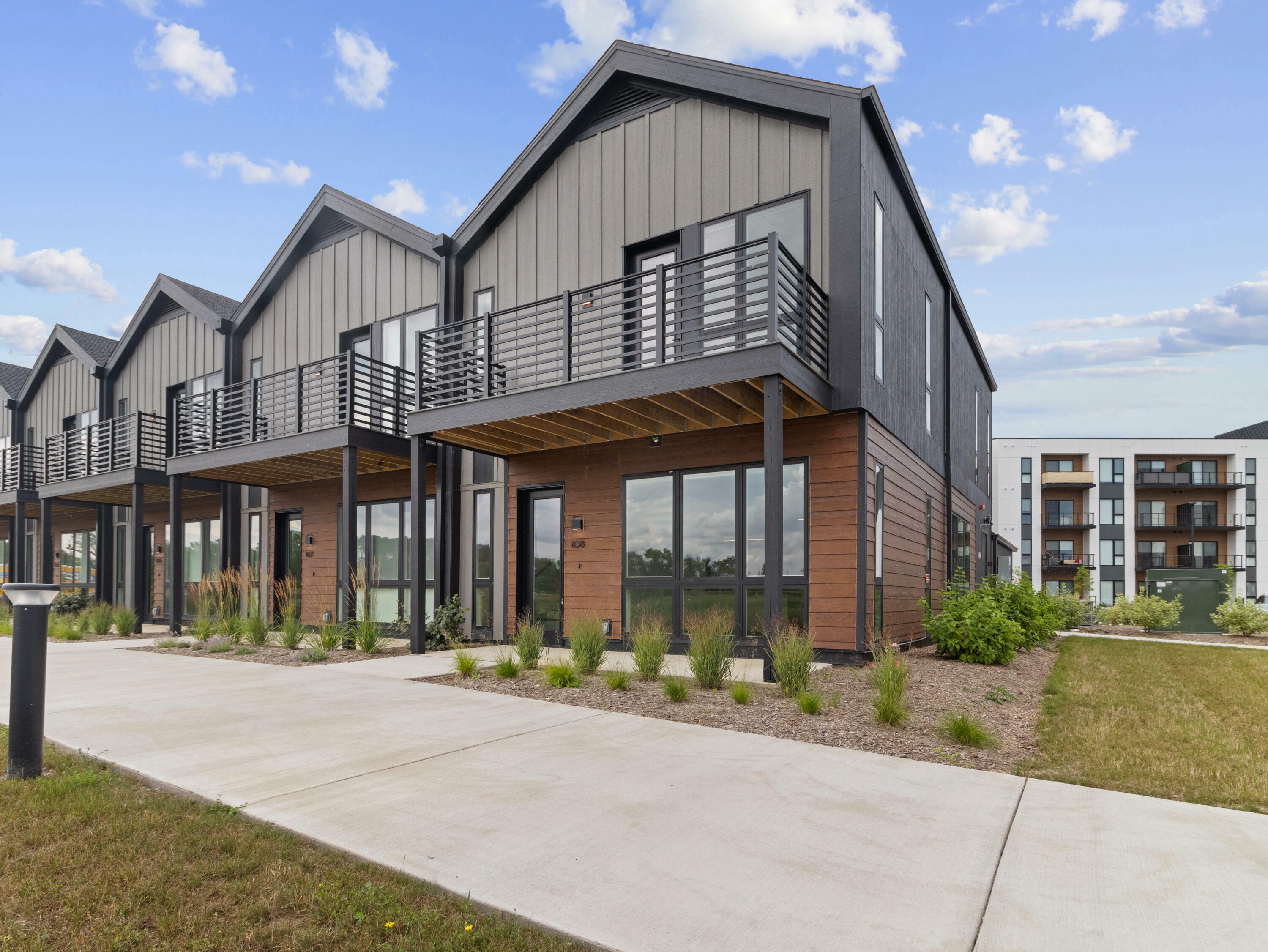 Property Photo: 4163 E Hemlock Dr 108 WI 53154