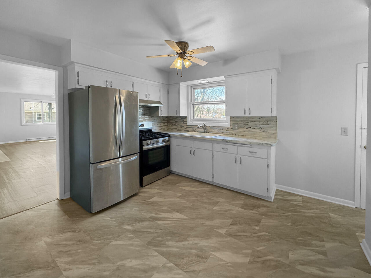 Property Photo: 4538 Oakdale Dr WI 53405