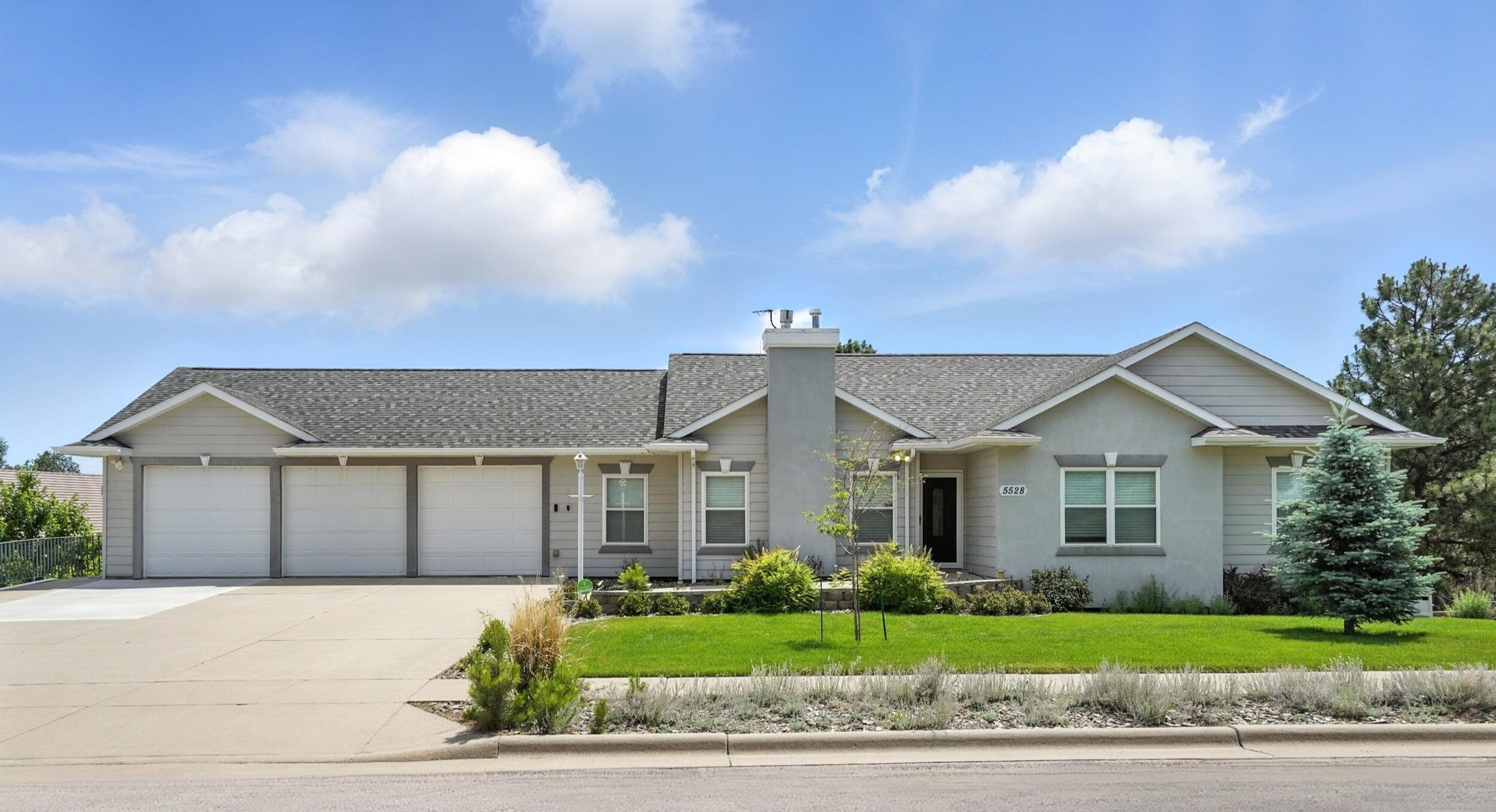 5528 Meadowlark Drive  Rapid City SD 57702 photo