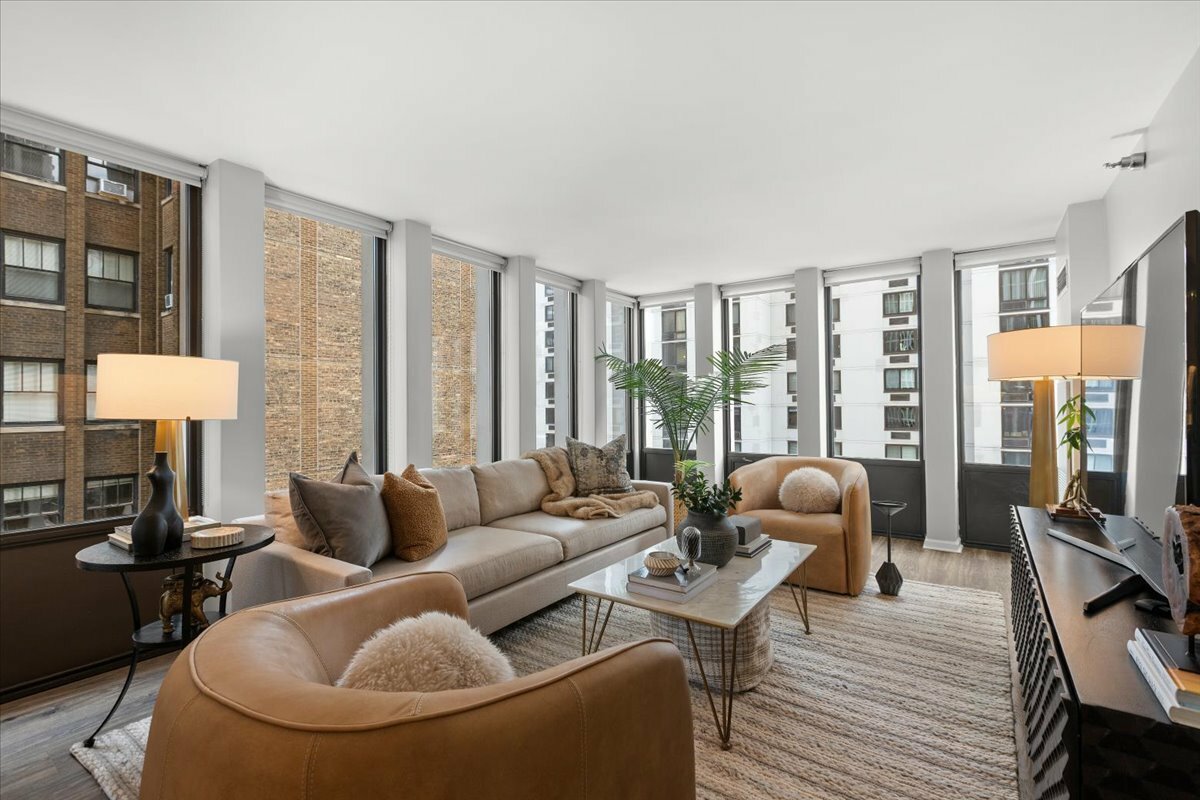 Property Photo: 1230 N State Parkway 7D IL 60610