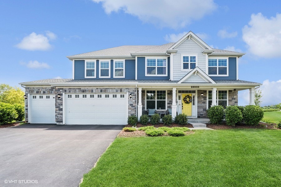 Property Photo:  26930 Thornwood Boulevard  IL 60585 