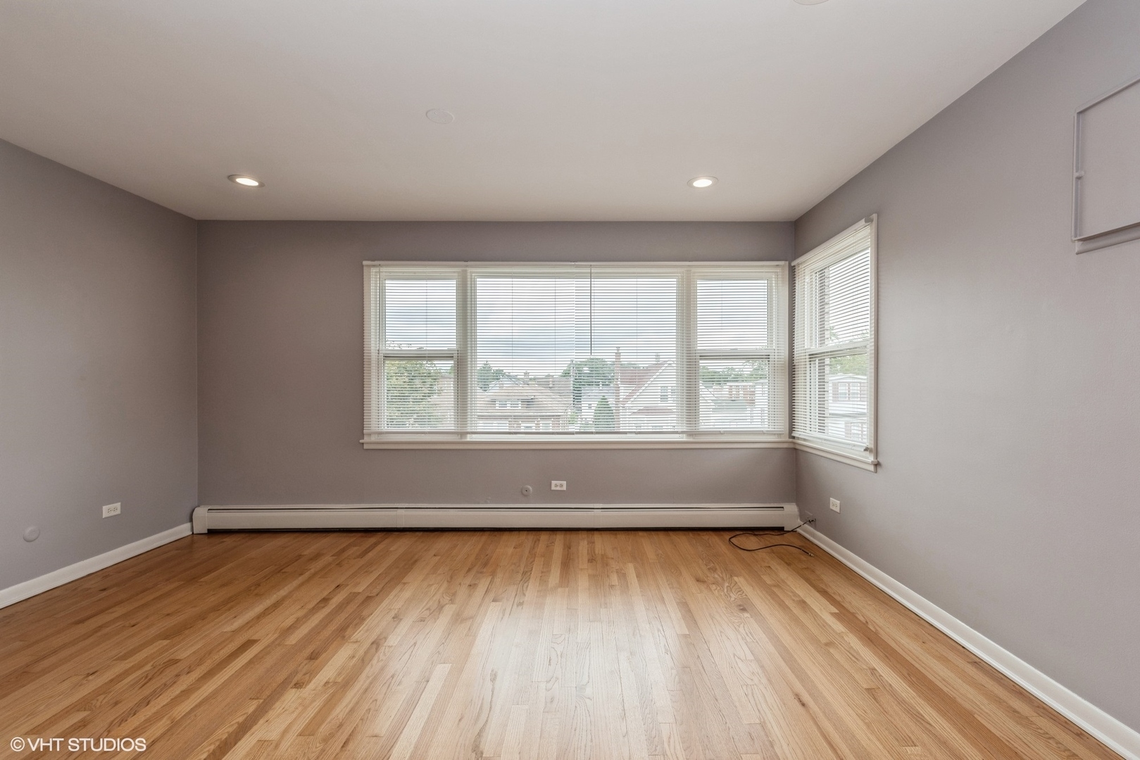 Property Photo: 2605 N 72nd Court 3 IL 60707