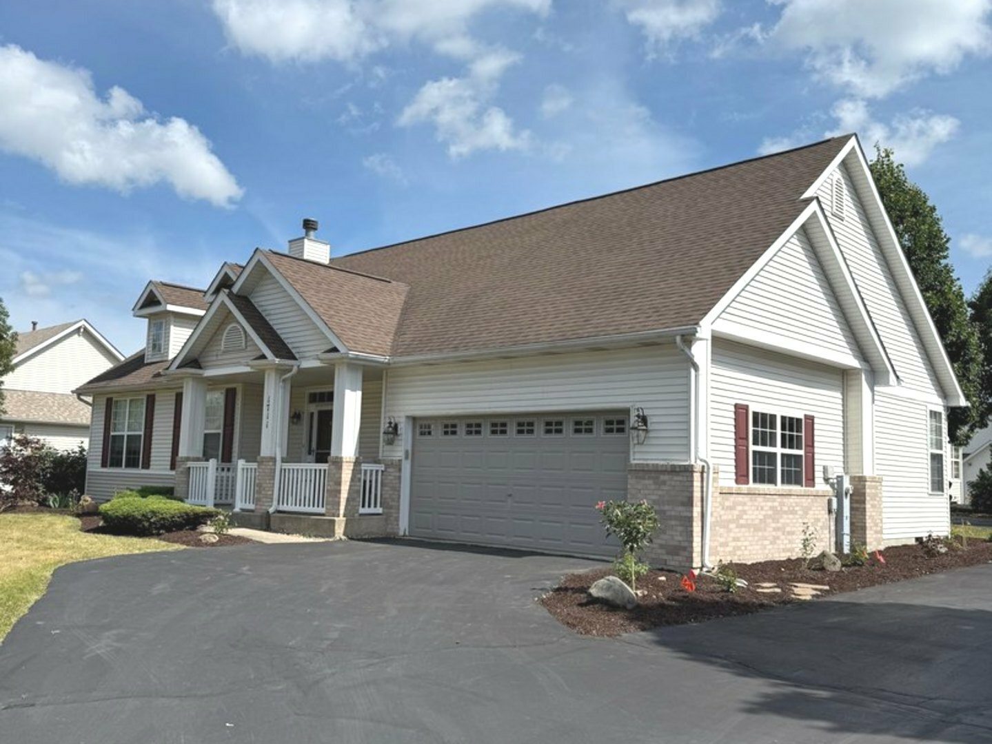 1711 Devonshire Lane  Shorewood IL 60404 photo