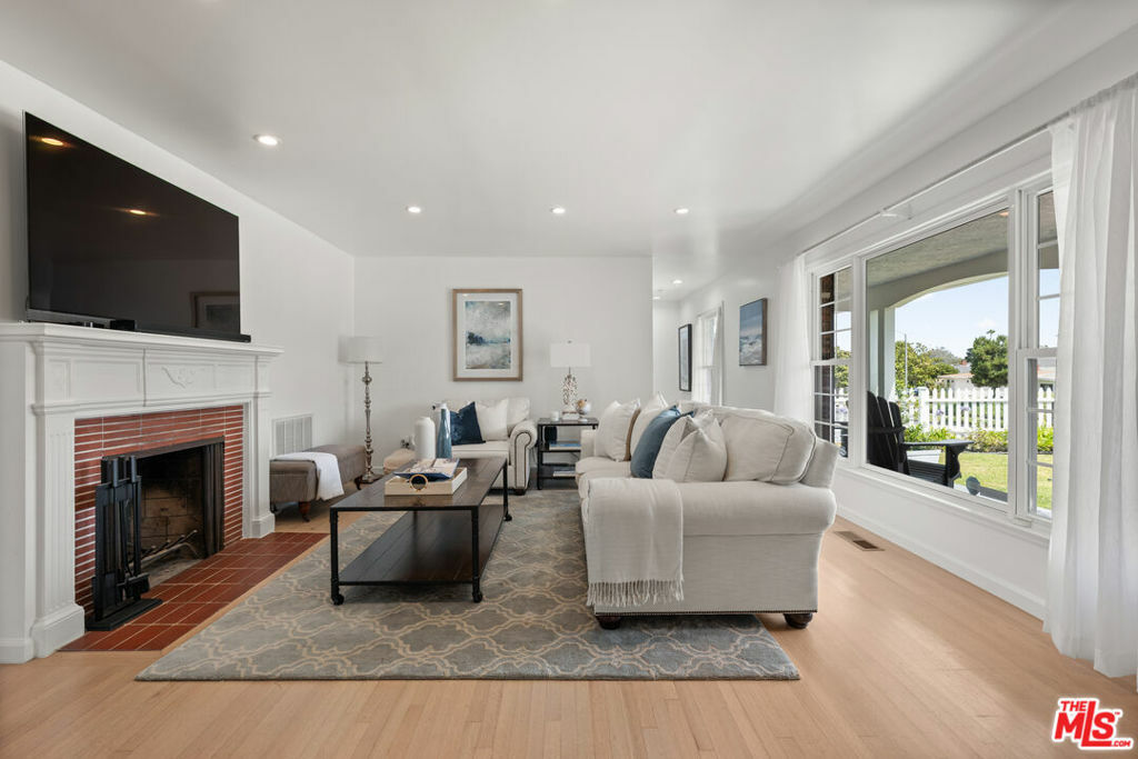Property Photo:  6399 W 80th Street  CA 90045 