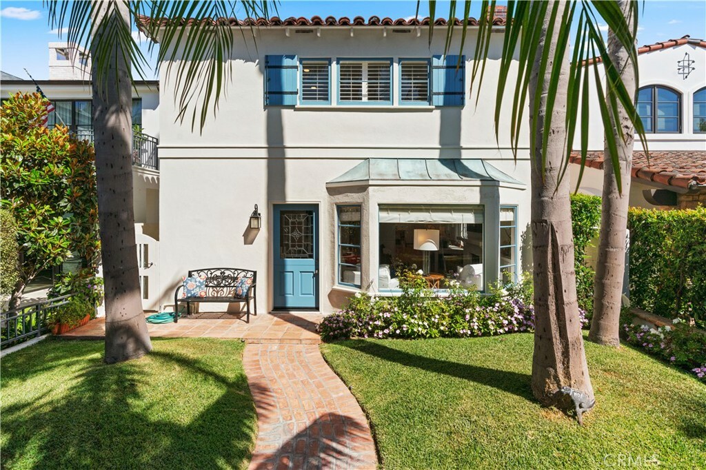Property Photo: 113 Via Yella CA 92663