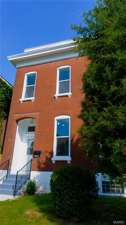 Property Photo: 6822 Virginia Avenue MO 63111