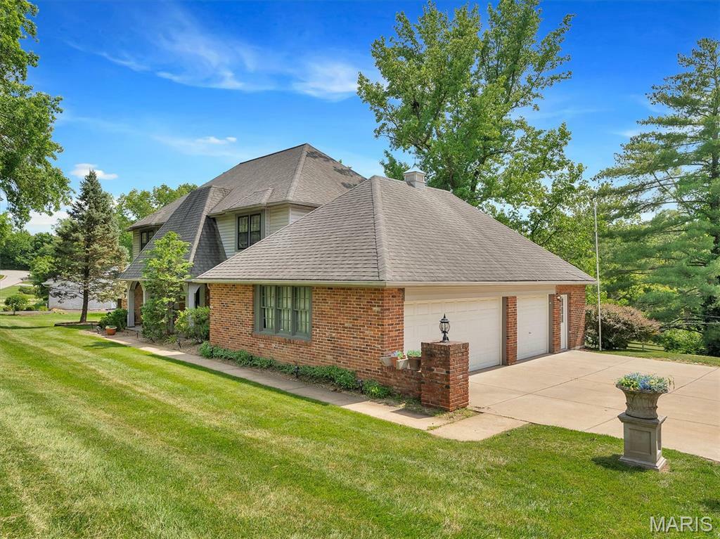 Property Photo: 22 Summerhill Lane MO 63017