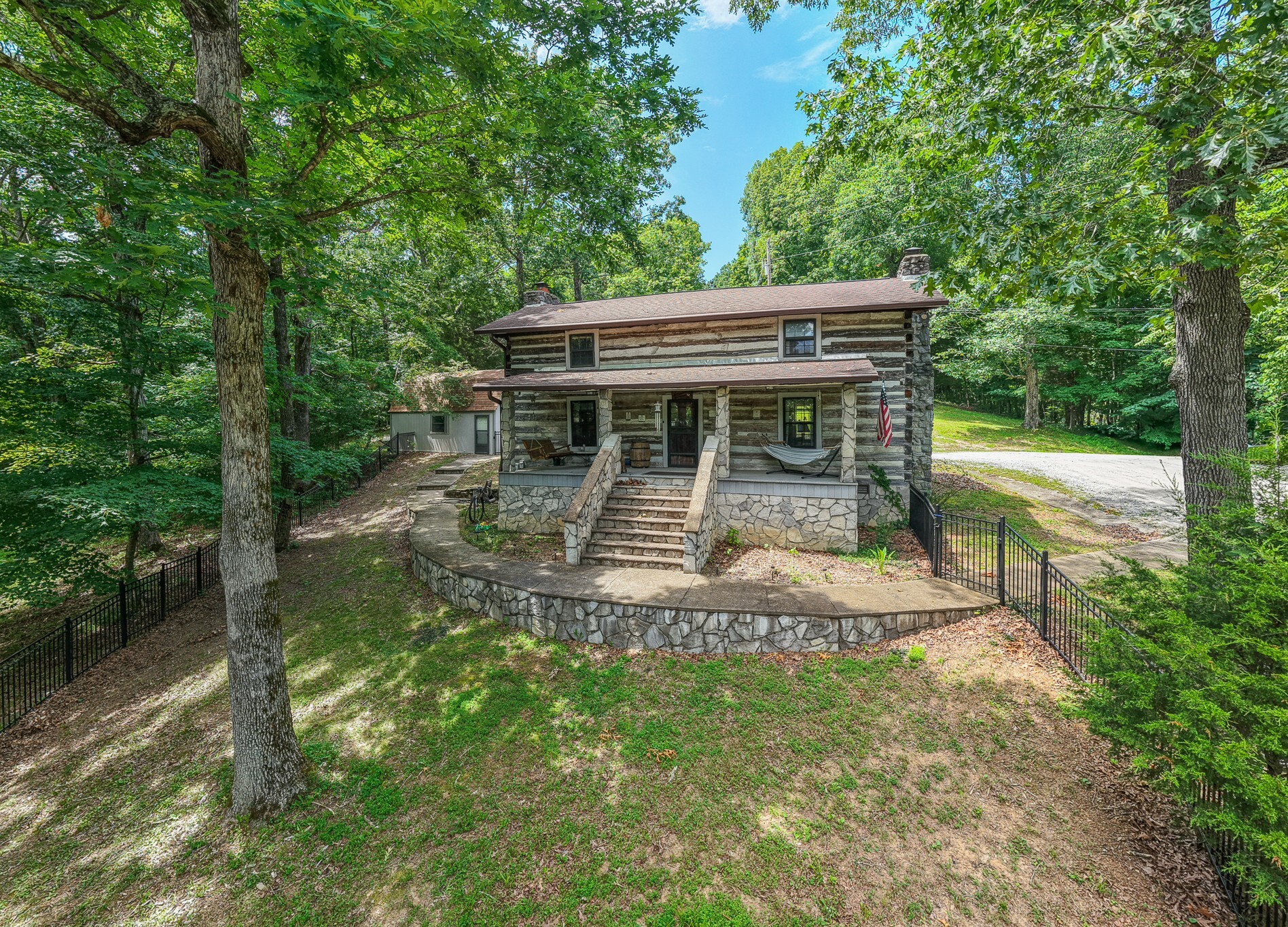 Property Photo: 569 Hogans Branch Rd TN 37075