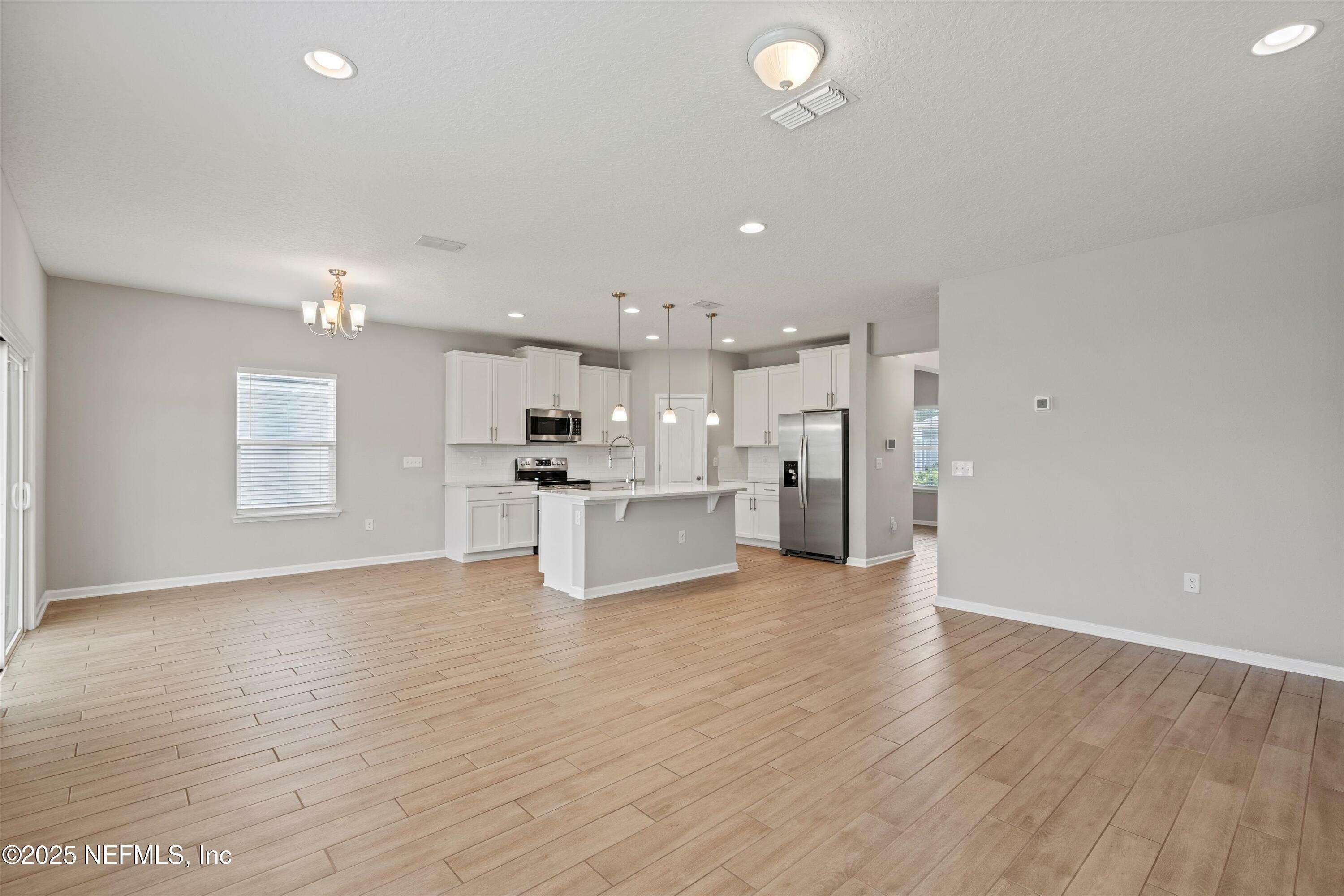 Property Photo: 8047 Arctic Fox Road FL 32222