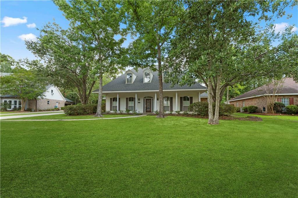 Property Photo:  2150 Hampsire Drive  LA 70461 
