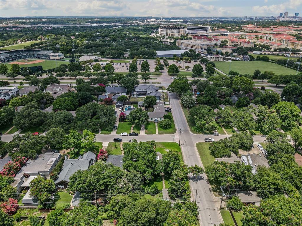 Property Photo:  3601 Westcliff Road S  TX 76109 