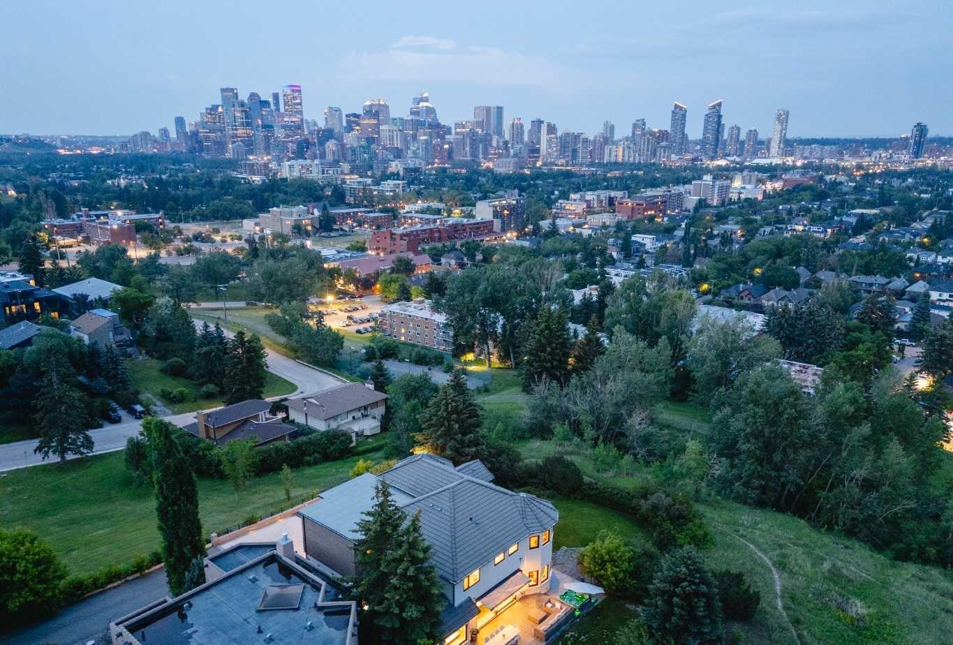 1111 16A Street NW  Calgary AB T2N 2C9 photo