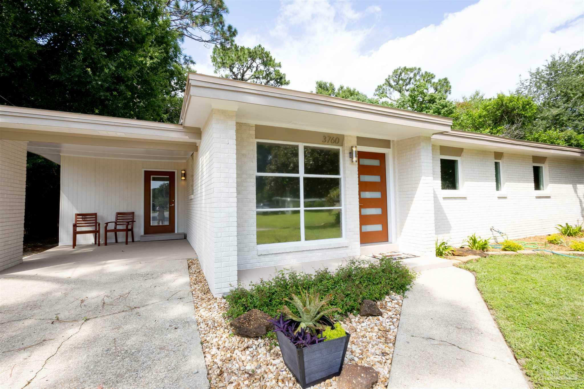 Property Photo: 3760 Winona Dr FL 32504