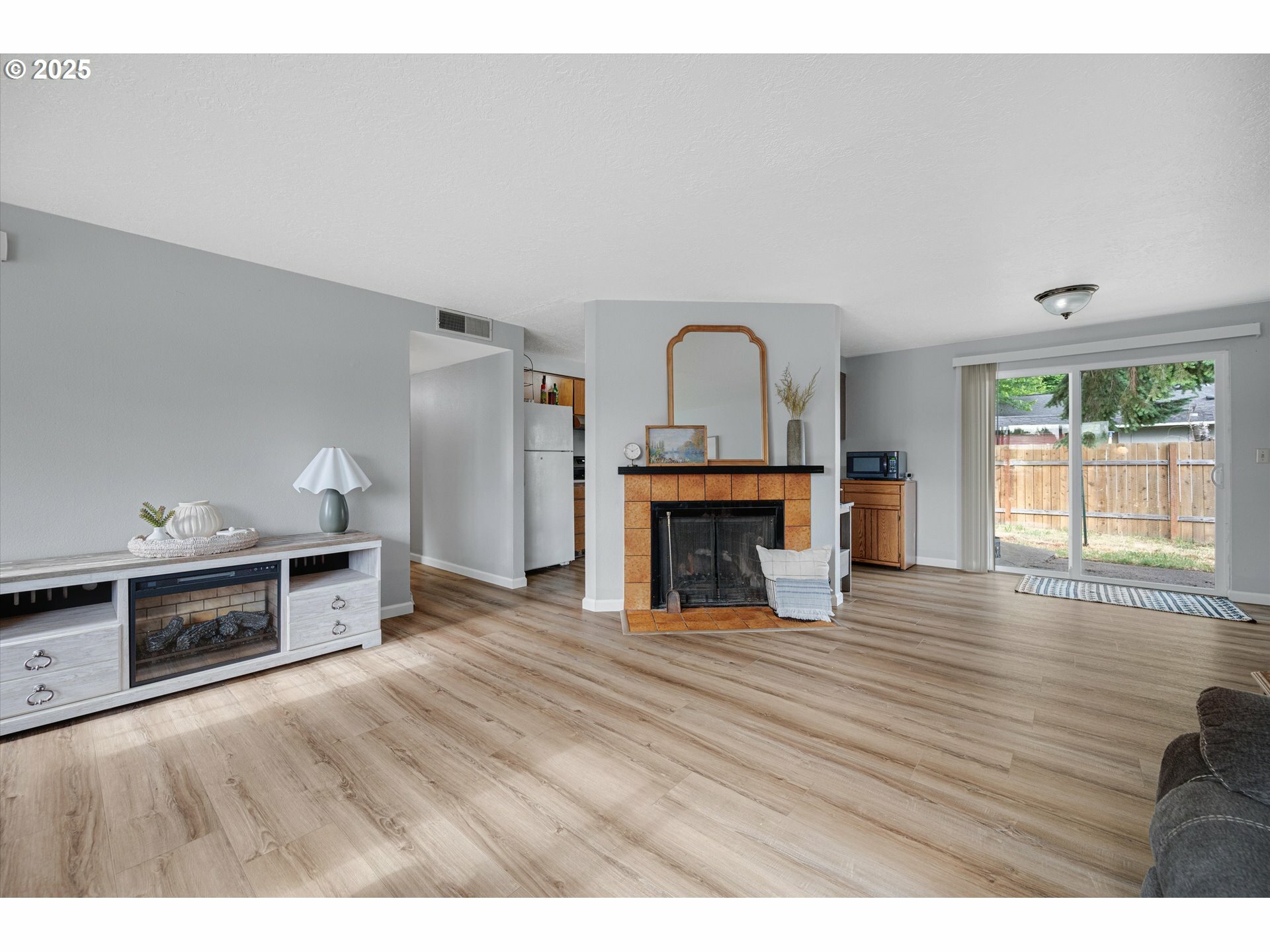 Property Photo:  4591 Juliana Loop  OR 97317 