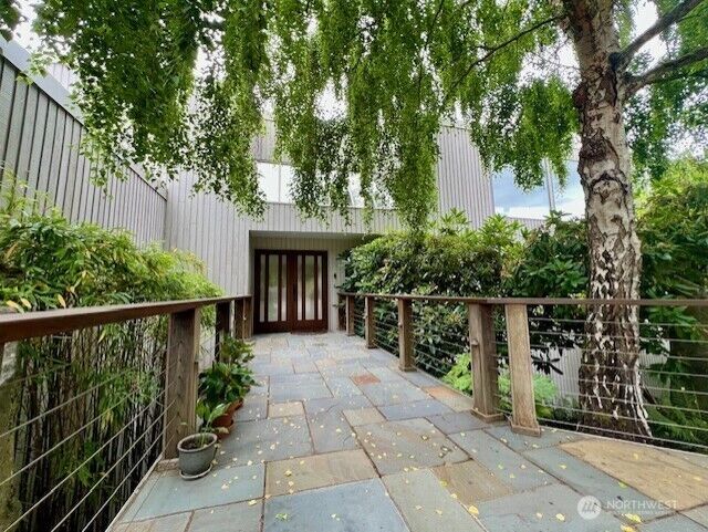 Property Photo:  5400  42nd Avenue W  WA 98199 