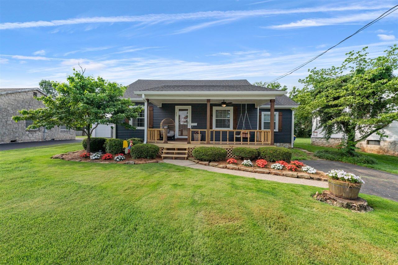 Property Photo:  854 Magnolia Street  KY 42103 