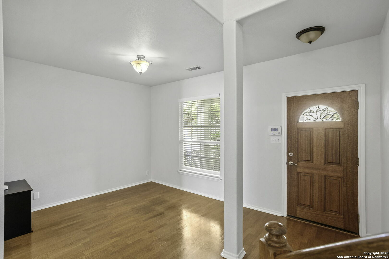 Property Photo: 4614 Pinehurst Mesa TX 78247