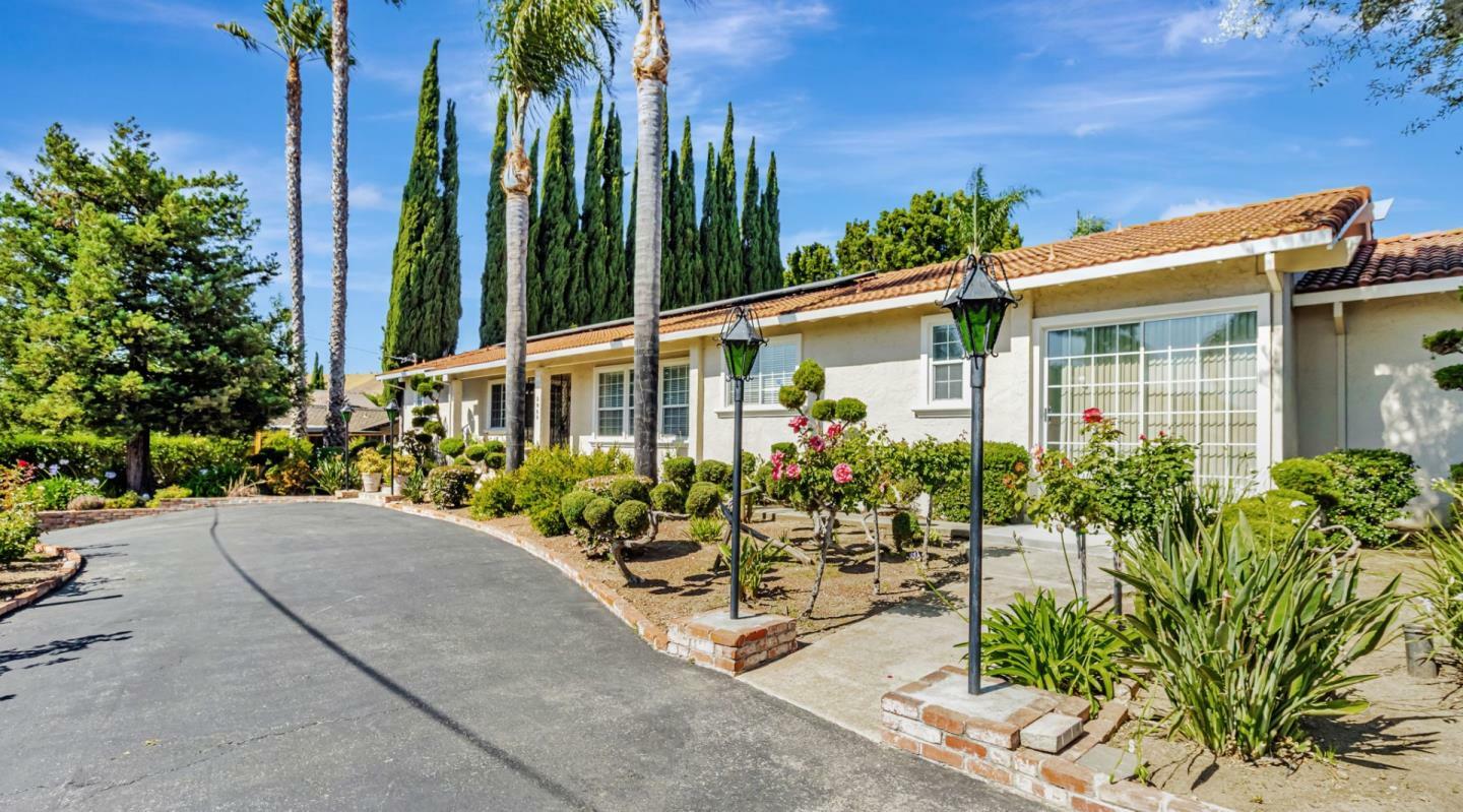 Property Photo: 2850 Klein Road CA 95148