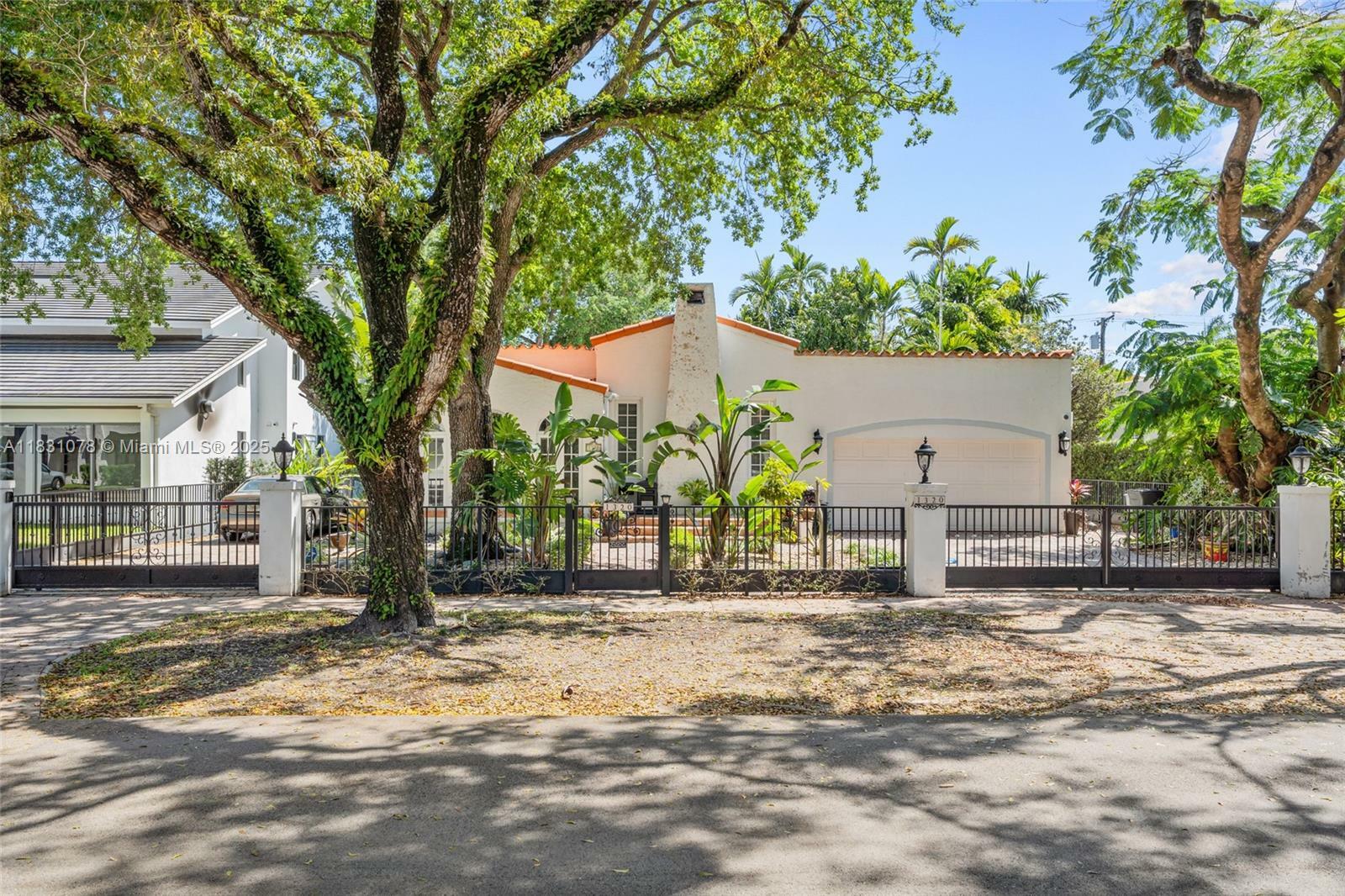 Property Photo: 1320 Obispo Ave FL 33134