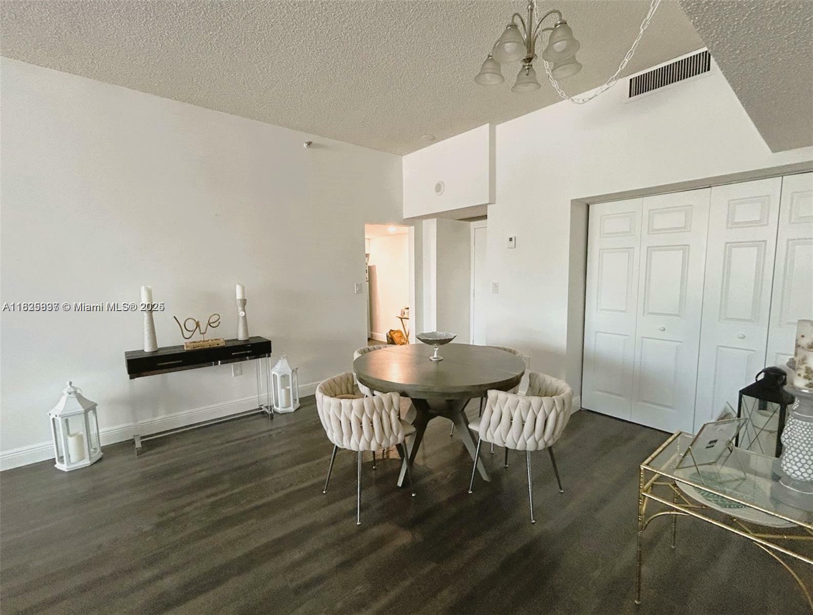 Property Photo: 20515 E Country Club Dr 142 FL 33180