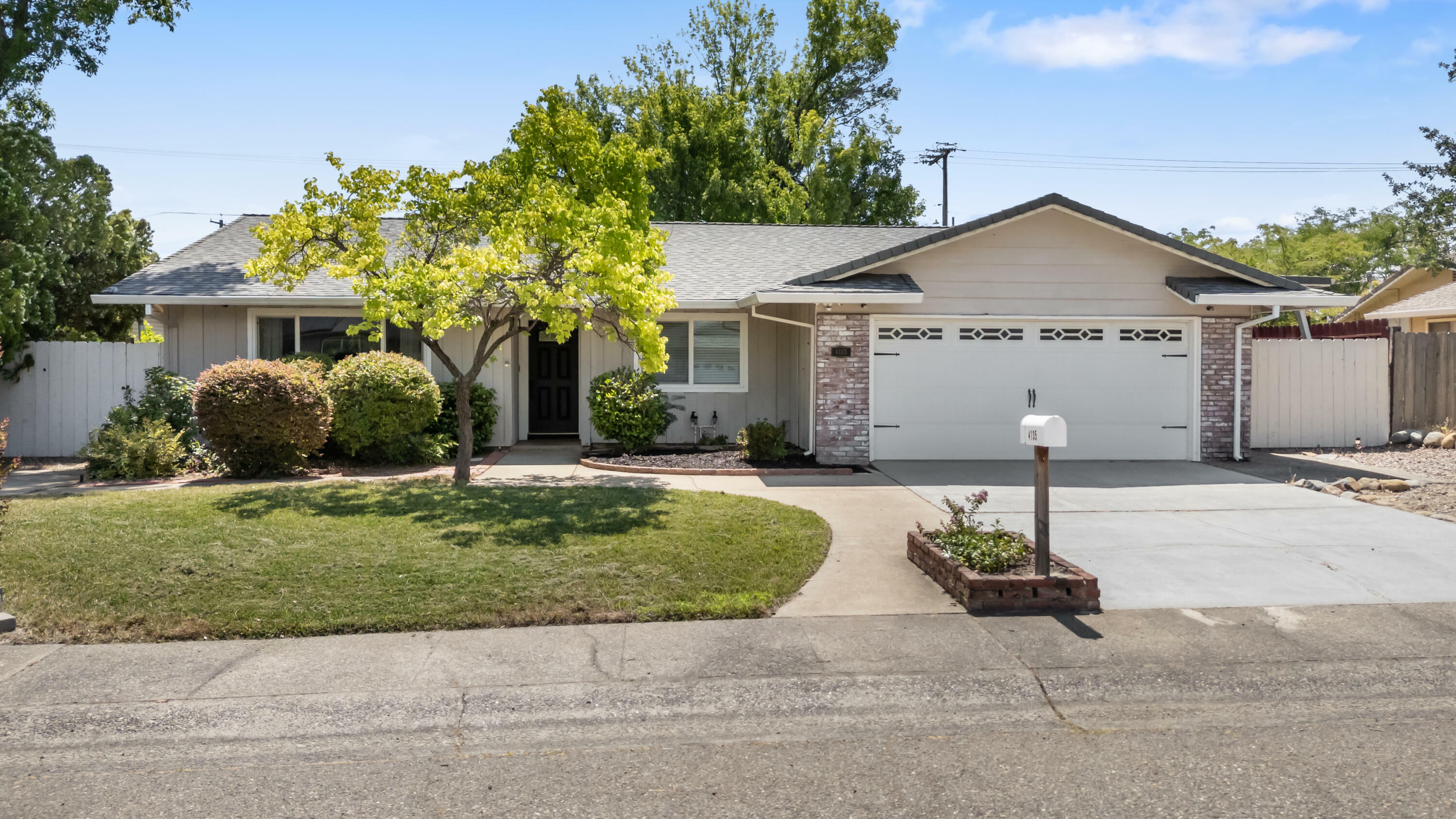 Property Photo:  4135 Oro Street  CA 96001 