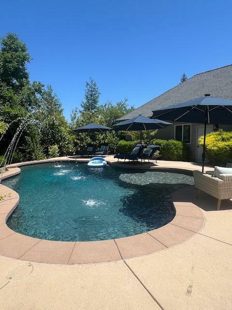 Property Photo:  1568 Bantry Court  CA 96001 
