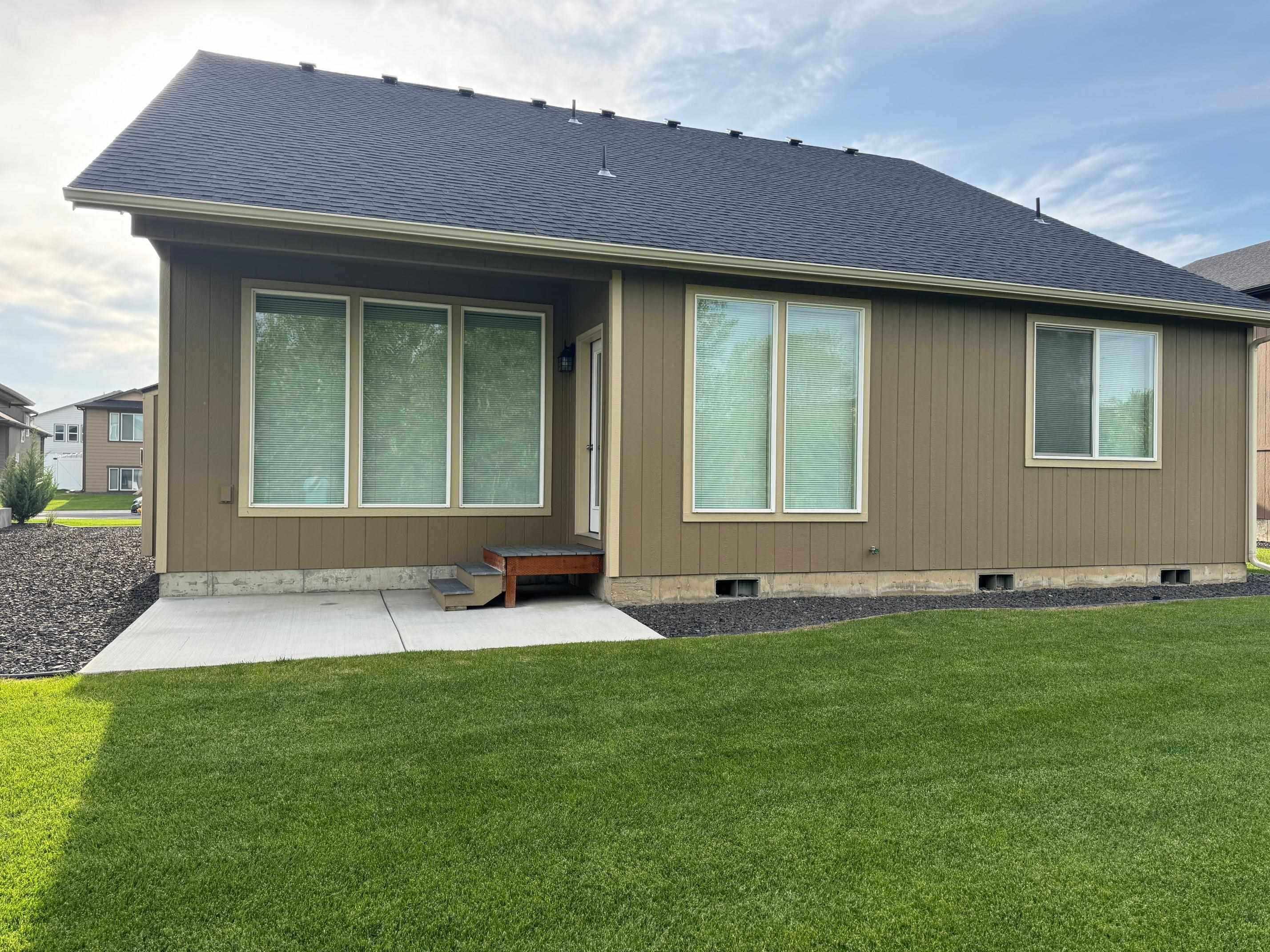Property Photo: 8404 N Summerhill Ln WA 99208