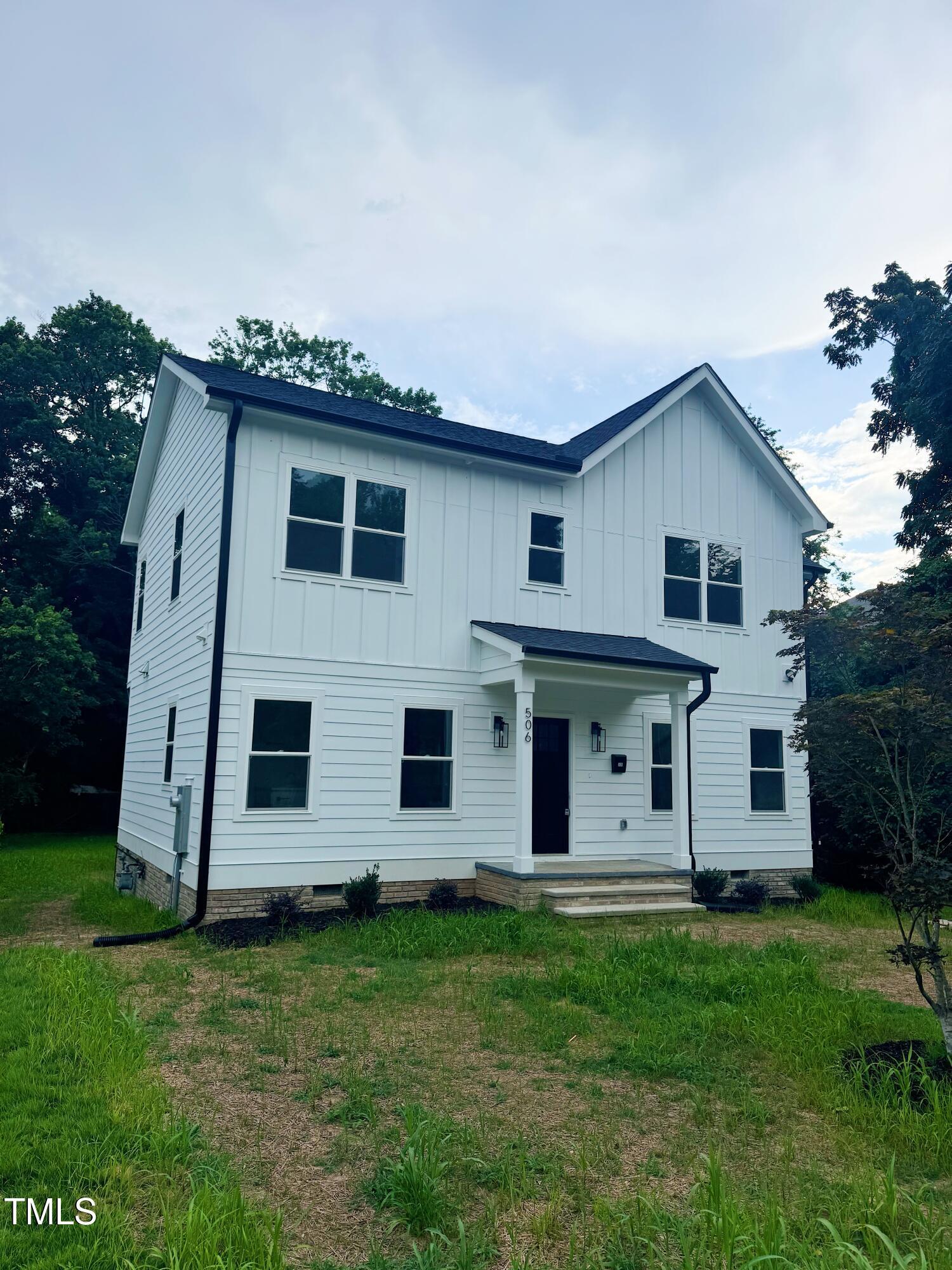 Property Photo: 506 Glascock Street NC 27604