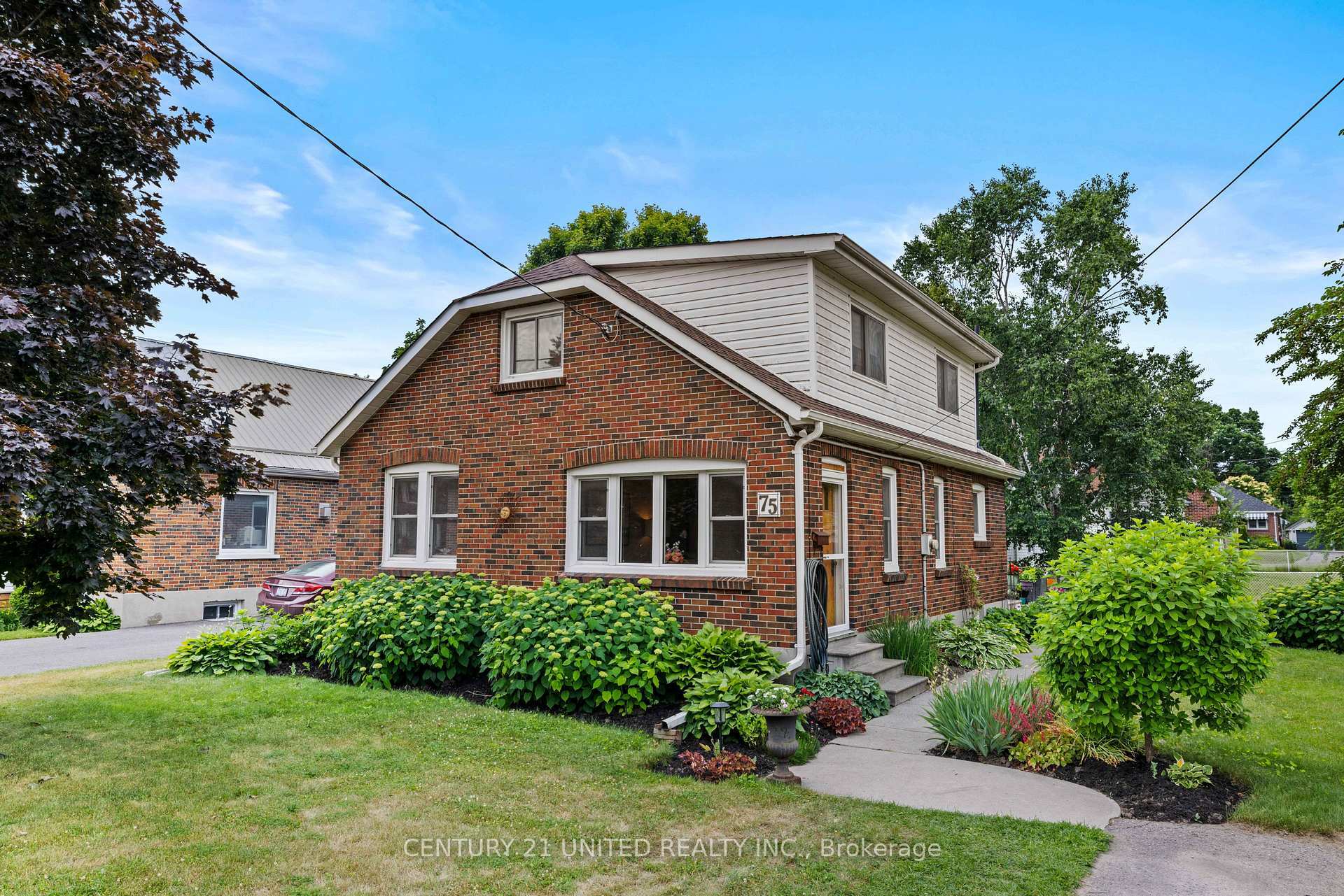 Photo de la propriété:  75 Lynch Street  ON K9J 5B1 