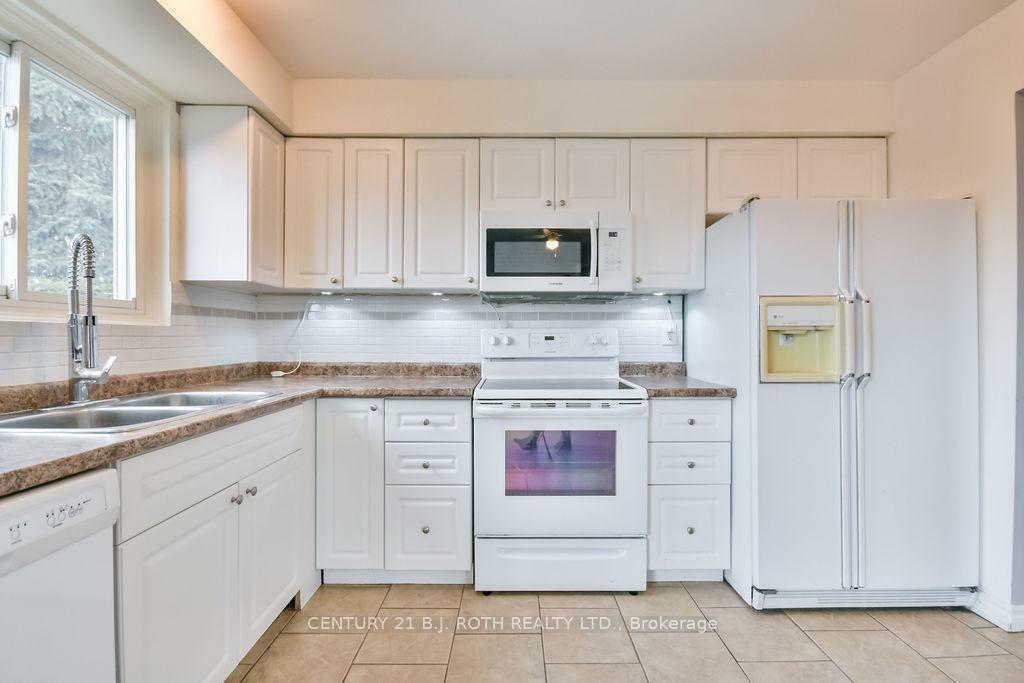 Photo de la propriété:  247 Letitia Street  ON L4N 4Y7 
