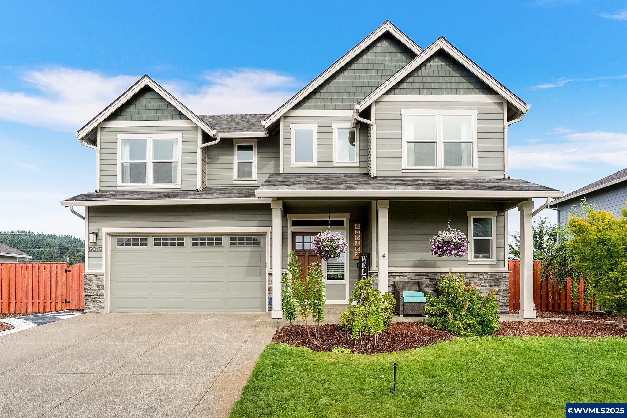 Property Photo: 5013 Davis St SE OR 97392